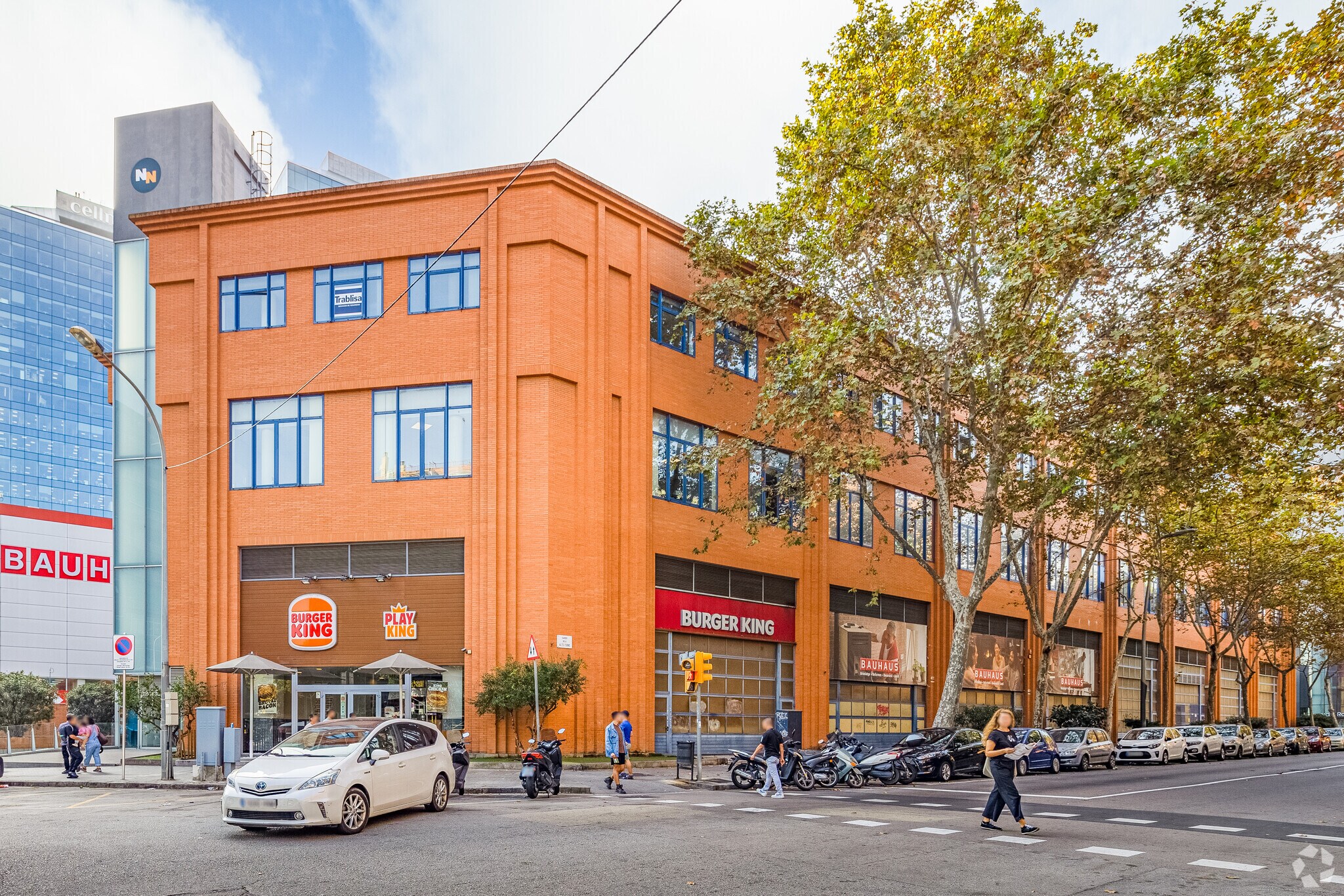 Passeig de la Zona Franca, 135-139, Barcelone, Barcelona à louer Photo de l’immeuble– Image 1 sur 11