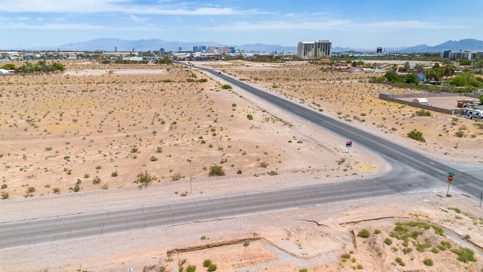 3800 W Ford Ave, Las Vegas, NV à vendre - Aérien – Image 2 sur 19
