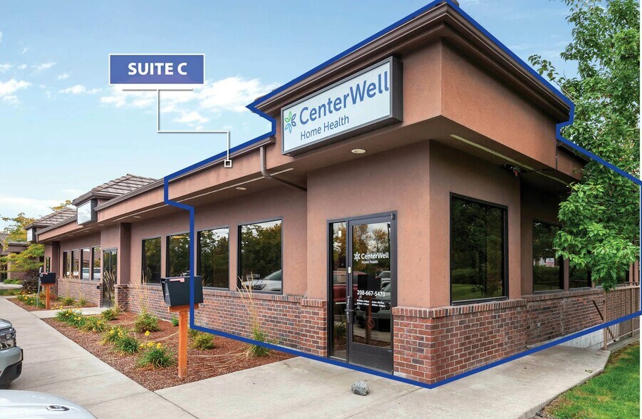 1230 N Northwood Center Ct, Coeur d'Alene, ID à louer - Photo de l’immeuble – Image 3 sur 19