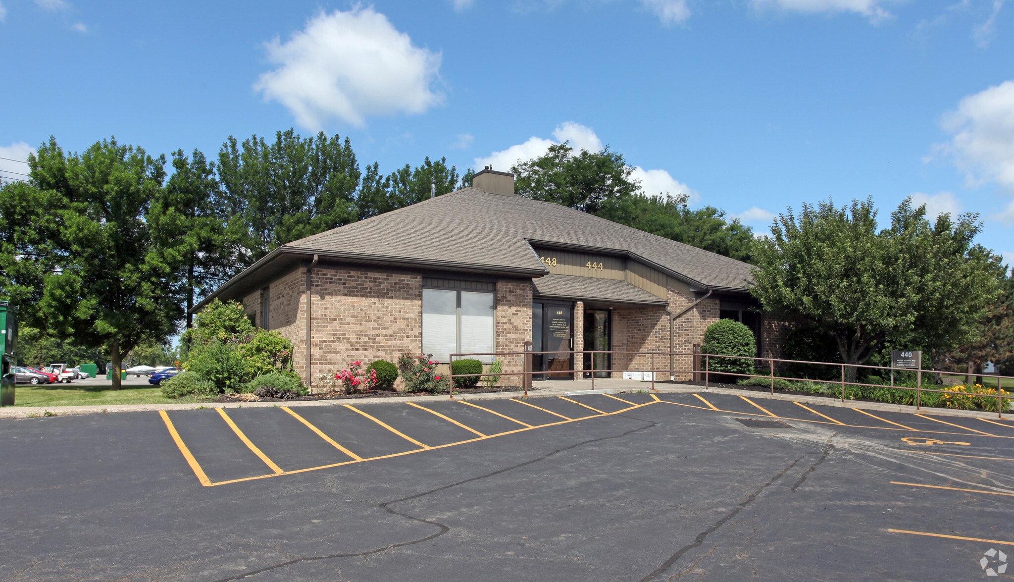 440-448 White Spruce Blvd, Henrietta, NY à vendre Photo principale– Image 1 sur 13