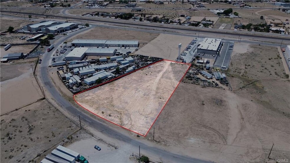 17058 Darwin Ave, Hesperia, CA à vendre - Photo principale – Image 1 sur 7