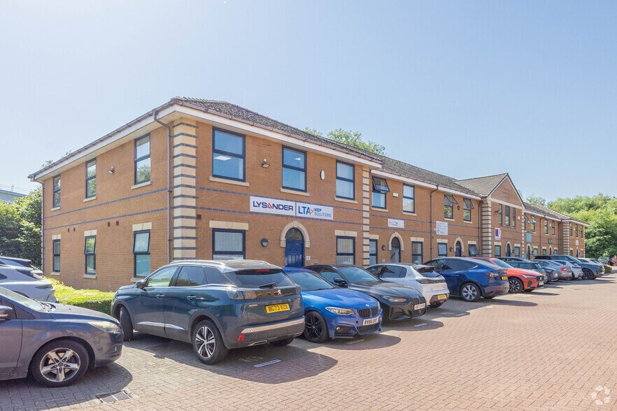 Loake Clos, Northampton à vendre - Photo de l’immeuble – Image 3 sur 3