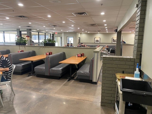 421 W I 240 Service Rd, Oklahoma City, OK à louer - Photo de l’immeuble – Image 3 sur 11