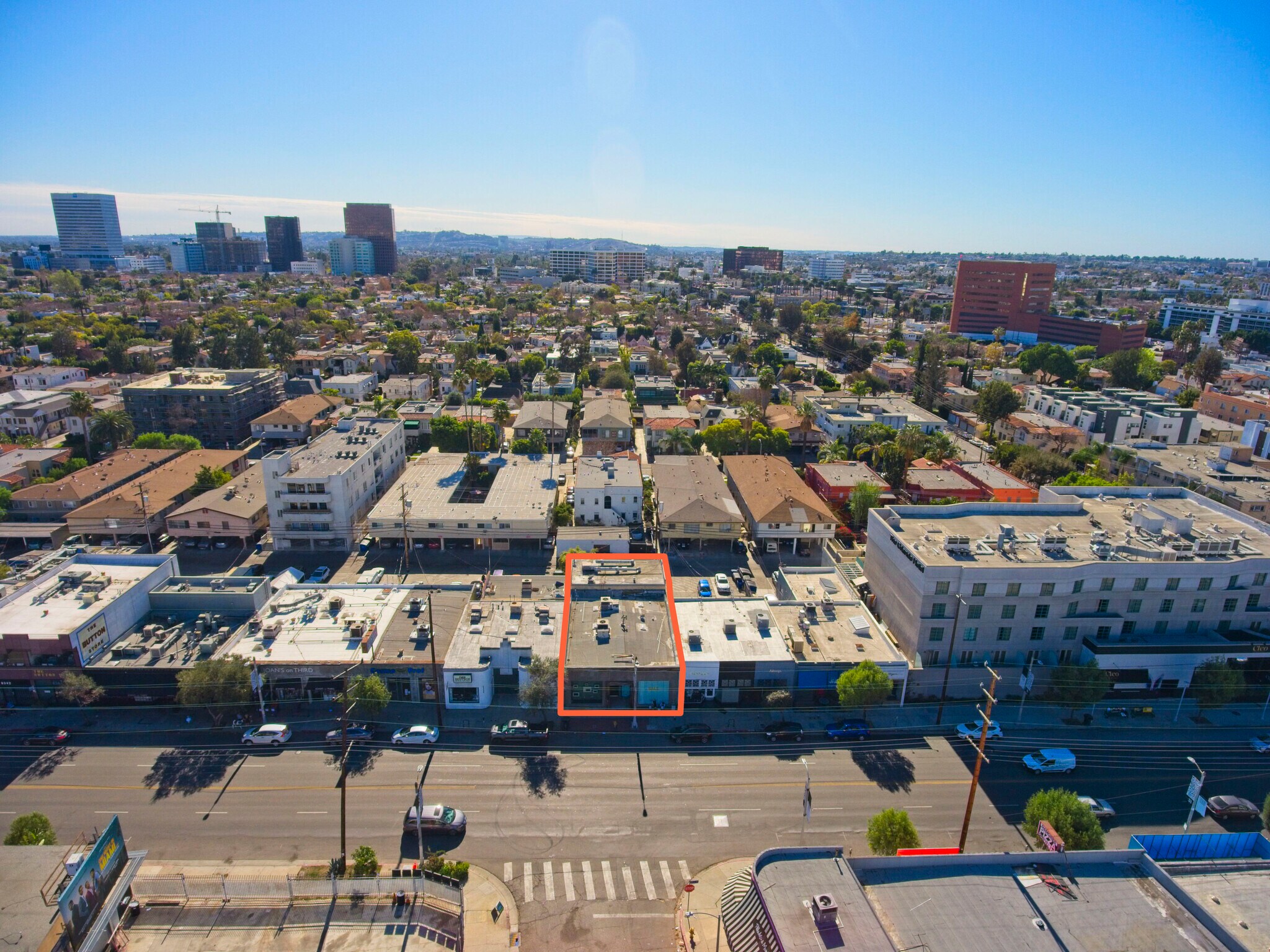 8362 W 3rd St, Los Angeles, CA à louer Photo de l’immeuble– Image 1 sur 15