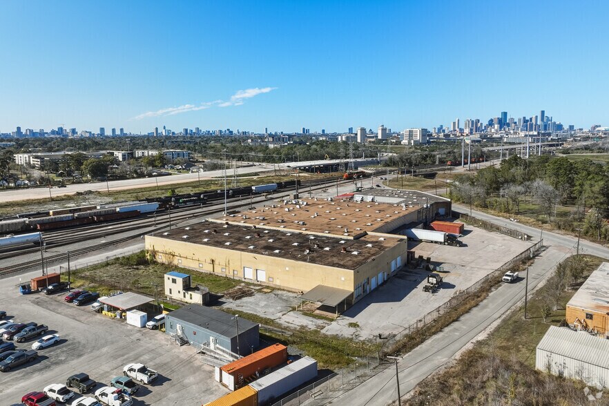 2830 Produce Row, Houston, TX à louer - Aérien – Image 2 sur 7