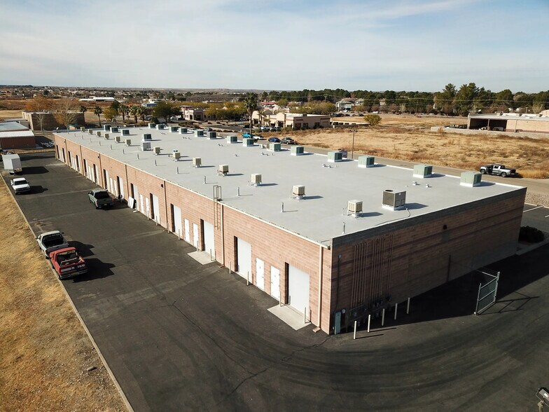 5312 Rio Bravo Rd, Santa Teresa, NM à louer - Photo de l’immeuble – Image 3 sur 6