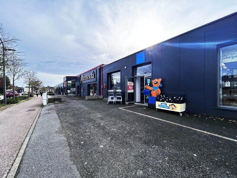Local commercial dans Lorient à louer - Photo de l’immeuble – Image 1 sur 2