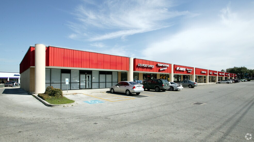 5100-5136 Fredericksburg Rd, San Antonio, TX à louer - Photo de l’immeuble – Image 2 sur 7