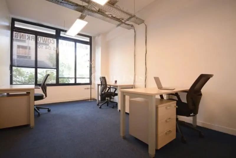 Espace de coworking dans Paris à louer - Photo intérieure – Image 2 sur 5