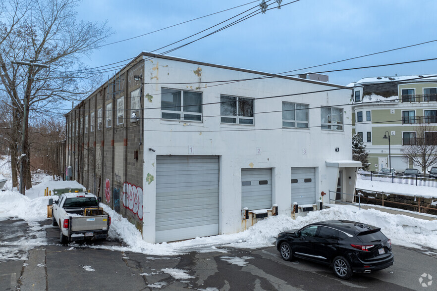 63 Grove St, Salem, MA à vendre - Photo de l’immeuble – Image 2 sur 4