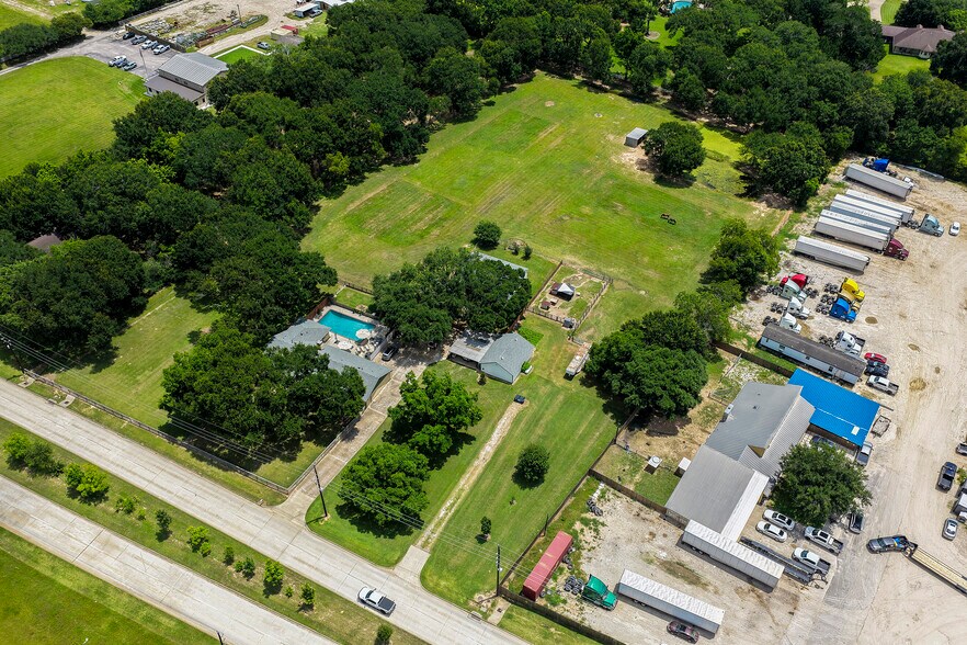 18334 Mueschke Rd, Cypress, TX à vendre - Photo de l’immeuble – Image 3 sur 26