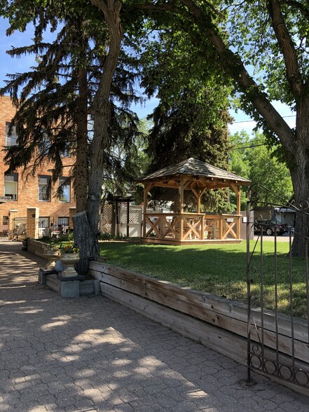 1101 Grafton Av, Moose Jaw, SK à vendre - Photo de l’immeuble – Image 3 sur 4