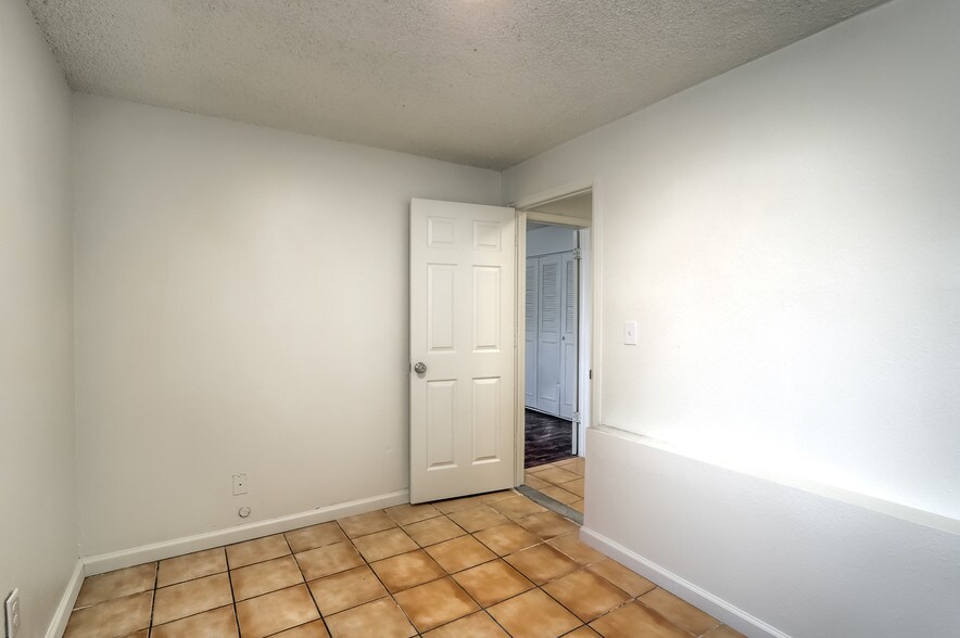 1610 Boston St, Aurora, CO à vendre - Photo de l’immeuble – Image 2 sur 16