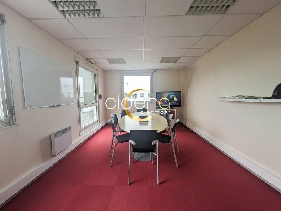 Bureau dans Clermont-Ferrand à louer Photo de l’immeuble– Image 1 sur 6