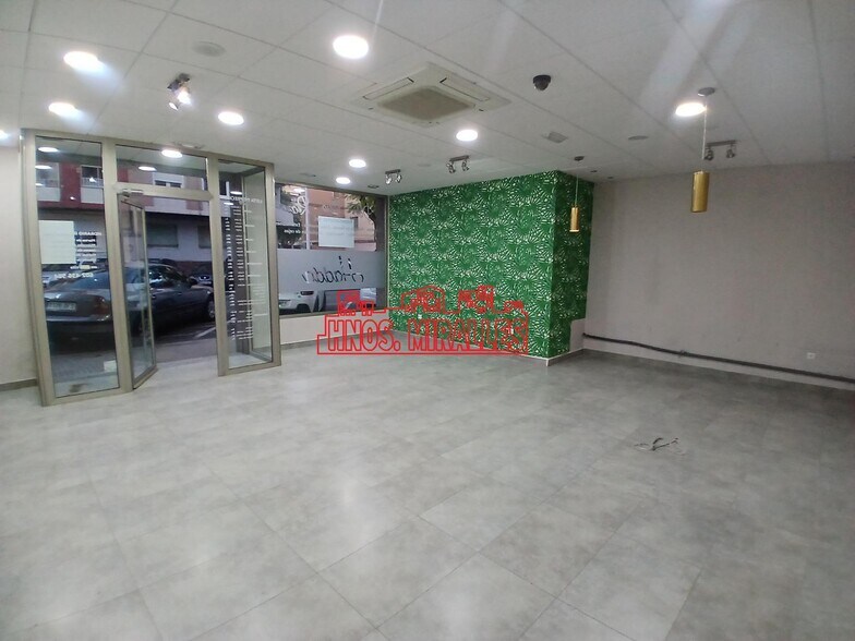 Local commercial dans Novelda, Alicante à vendre - Photo intérieure – Image 1 sur 7