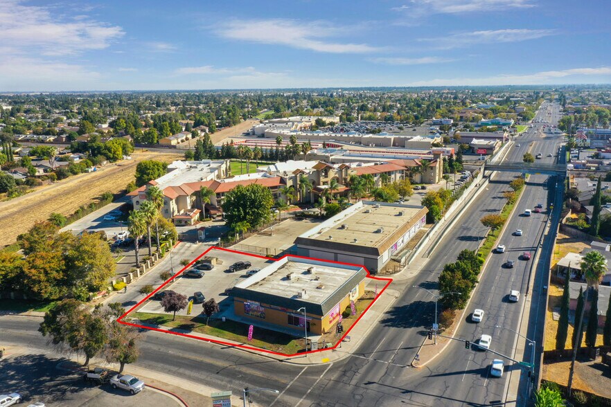 811 E March Ln, Stockton, CA à vendre - Photo de l’immeuble – Image 1 sur 18
