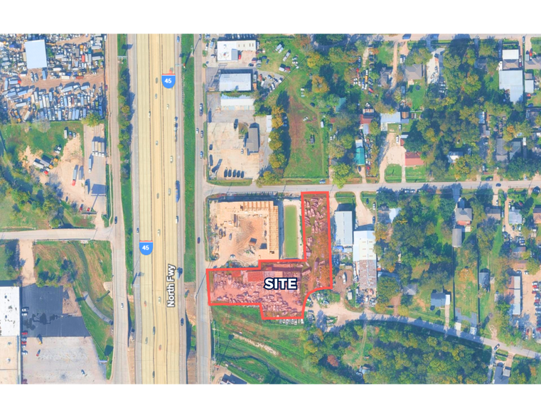 9418 N Freeway, Houston, TX à louer - Photo de l’immeuble – Image 1 sur 4