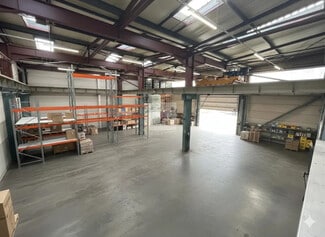 Plus de détails pour Local d'activités à louer