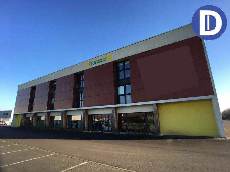Bureau dans NORROY-LE-VENEUR à louer - Photo de l’immeuble – Image 1 sur 2