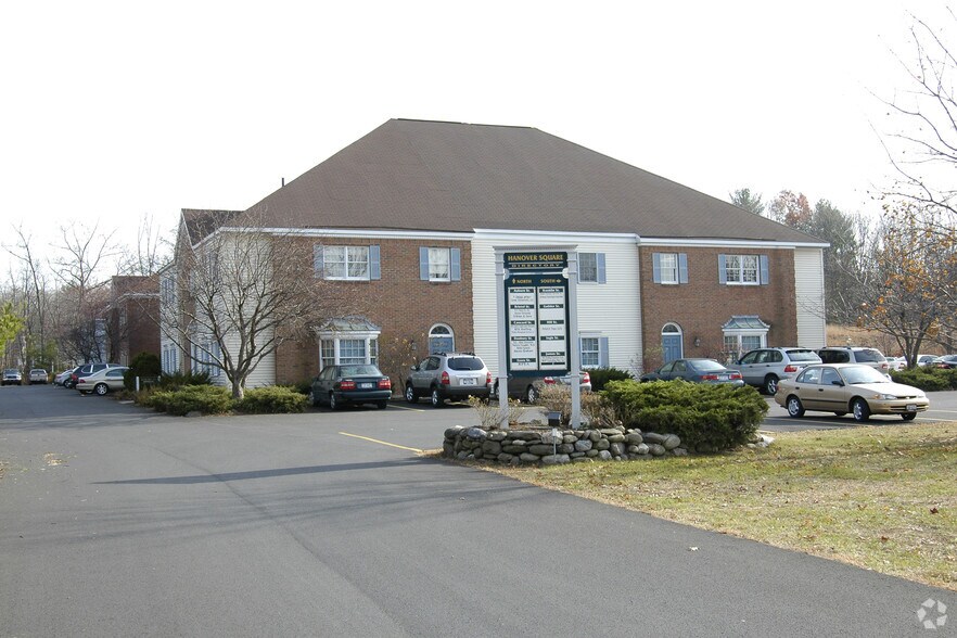 435 New Karner Rd, Colonie, NY à louer - Photo de l’immeuble – Image 2 sur 12