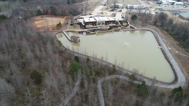 2230 Hill Park Dr, Jonesboro, AR - VUE AÉRIENNE  vue de carte - Image1