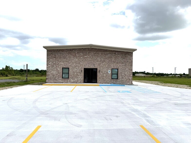 290 Trinity Ln, Gray, LA à louer - Photo principale – Image 1 sur 9