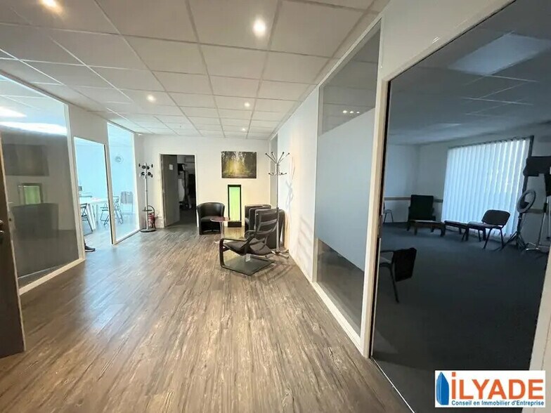 Bureau dans Aubagne à vendre - Photo intérieure – Image 1 sur 11