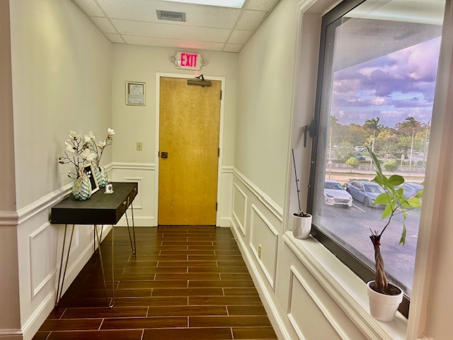 3601 SE Ocean Blvd, Sewalls Point, FL à vendre - Photo intérieure – Image 3 sur 27
