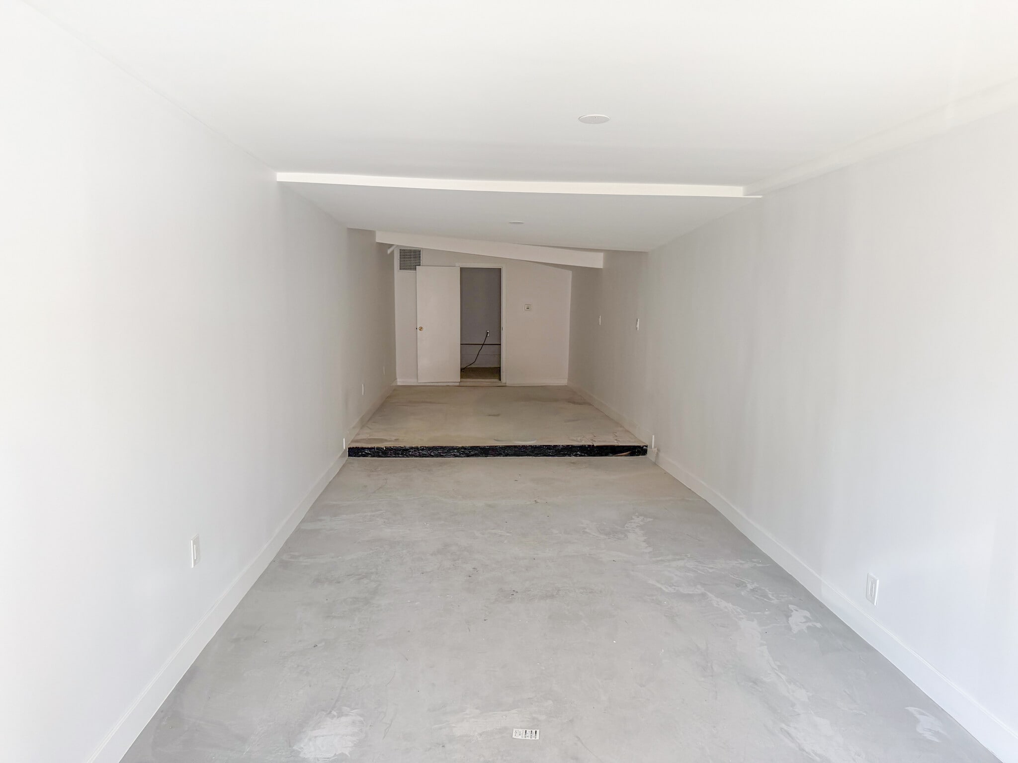 7801 Melrose Ave, Los Angeles, CA à louer Photo intérieure– Image 1 sur 2