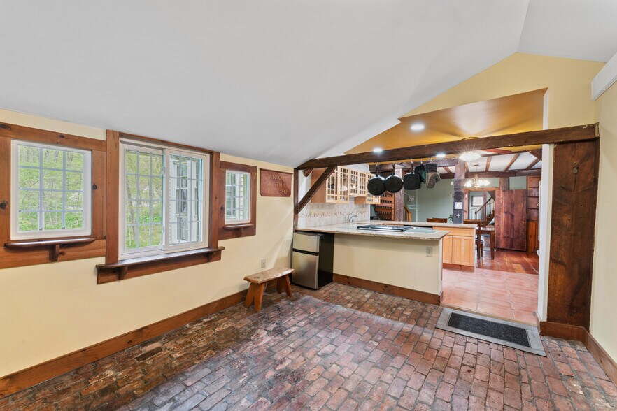 11 Glen Rd, Sandy Hook, CT à vendre - Photo de l’immeuble – Image 3 sur 22