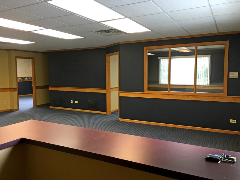 1101 Irving Park Rd, Bensenville, IL à louer - Photo intérieure – Image 3 sur 9