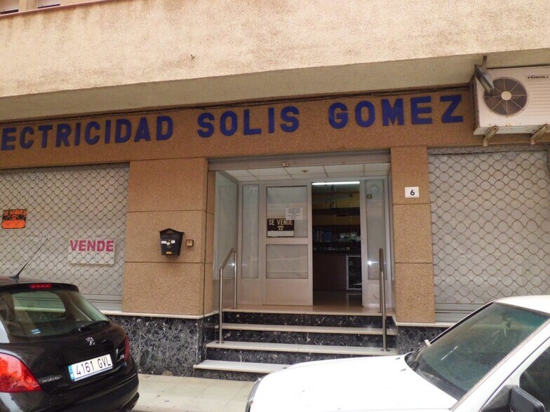Local commercial dans El Ejido, Almería à vendre - Photo de l’immeuble – Image 1 sur 9