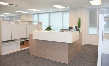 5775 N Sam Houston Pky W, Houston, TX à louer Photo intérieure– Image 1 sur 12