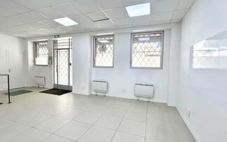 Plus de détails pour 28 Rue Godefroy Cavaignac, Paris - Bureau à louer