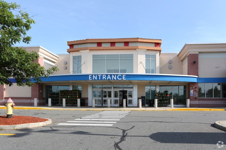 365 Lincoln St, Manchester, NH à louer - Photo de l’immeuble – Image 1 sur 4