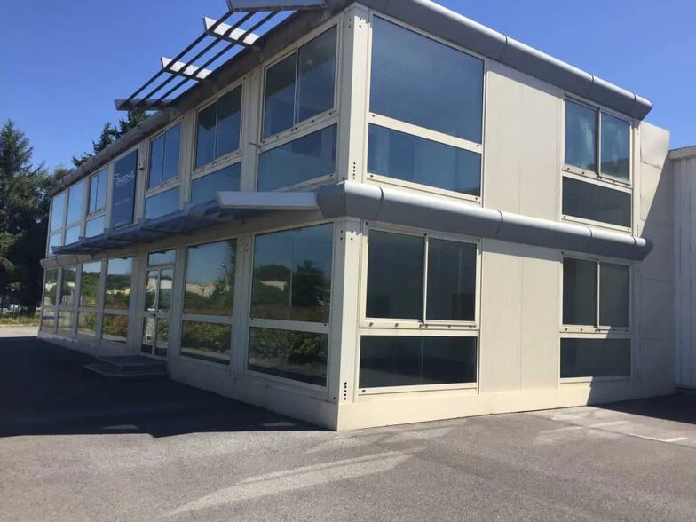 Bureau dans Villers-Cotterêts à louer - Photo de l’immeuble – Image 3 sur 4