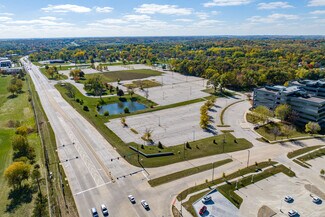 Plus de détails pour Edgewood Point Towers – à vendre, Cedar Rapids, IA