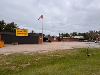 Plus de détails pour 29601 62 Hwy, Bancroft, ON - Local commercial à vendre