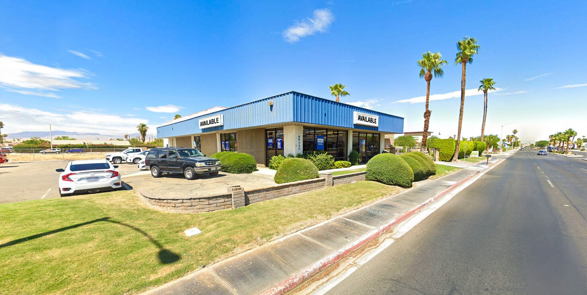 68580 Ramon Rd, Cathedral City, CA à louer Photo de l’immeuble– Image 1 sur 4