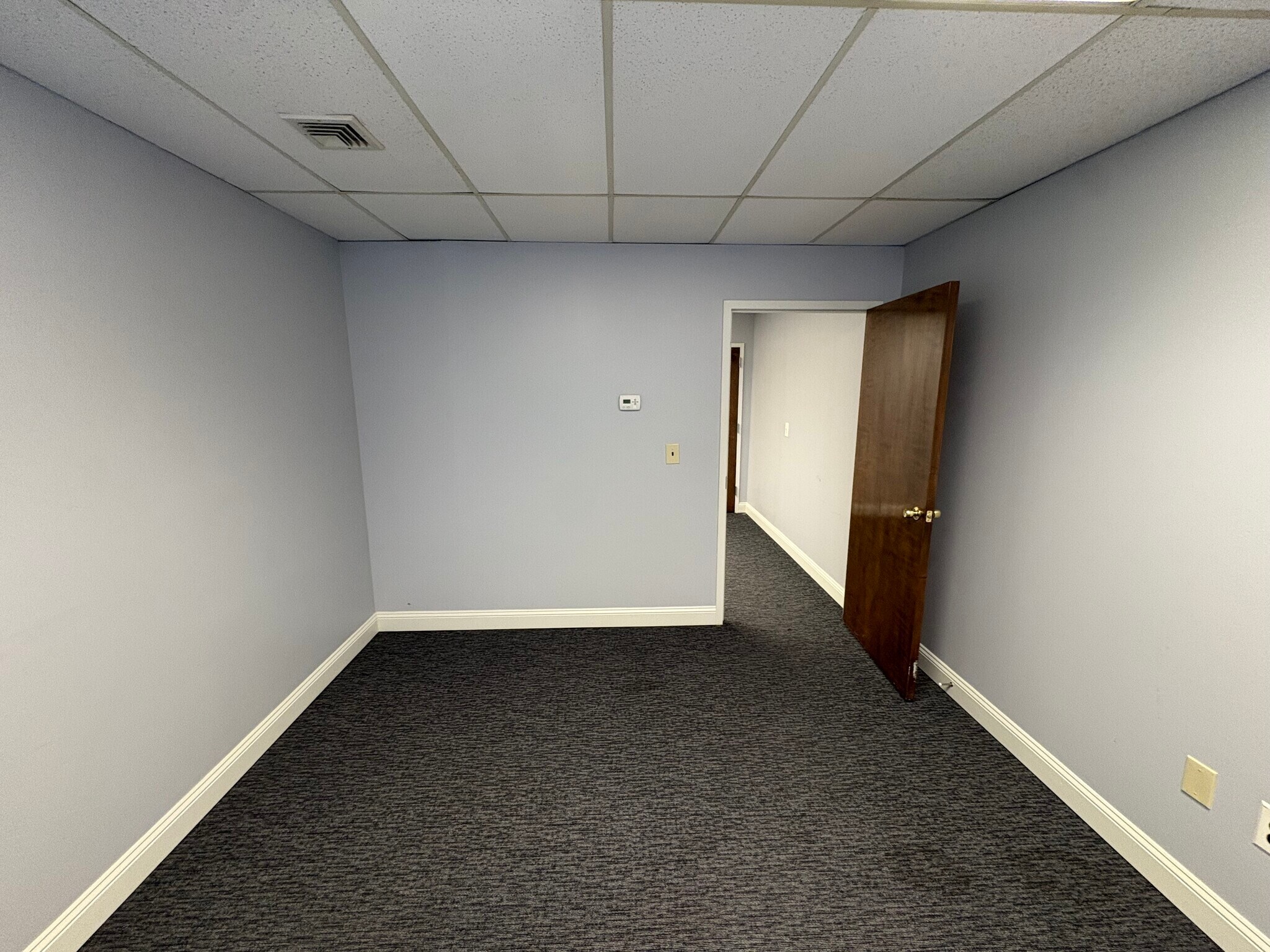 1101 N Kings Hwy, Cherry Hill, NJ à louer Photo intérieure– Image 1 sur 7