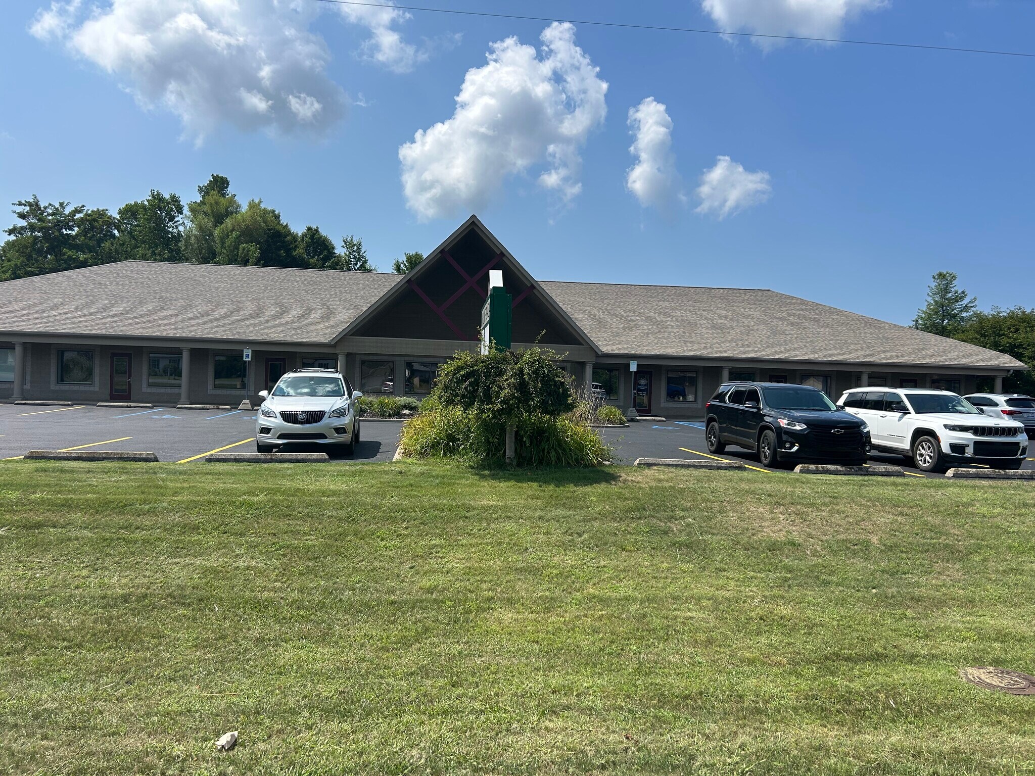 4765 Airline Rd, Muskegon, MI à louer Photo de l’immeuble– Image 1 sur 5