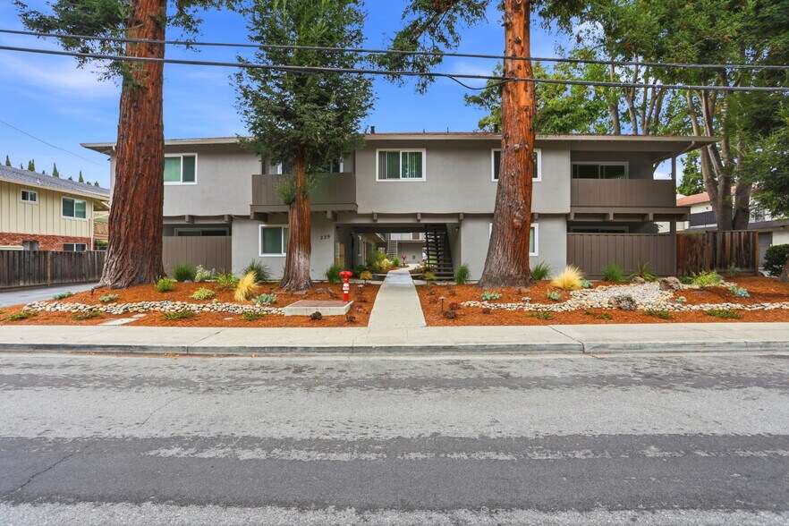 239 Easy St, Mountain View, CA à vendre - Photo de l’immeuble – Image 2 sur 22