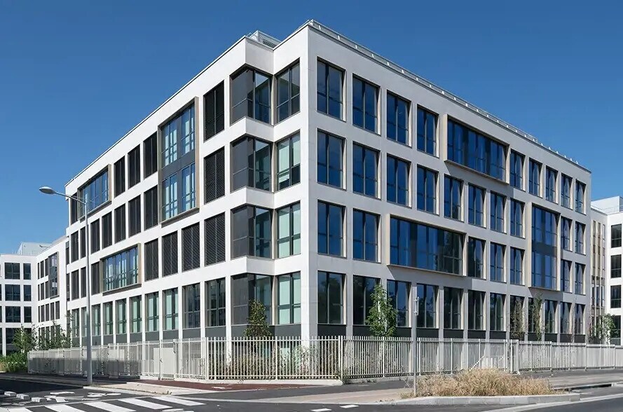 61 Avenue Jules Quentin, Nanterre à louer - Photo de l’immeuble – Image 1 sur 13