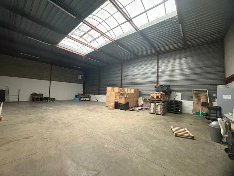 Local d’activités dans Collégien à louer - Photo intérieure – Image 3 sur 5