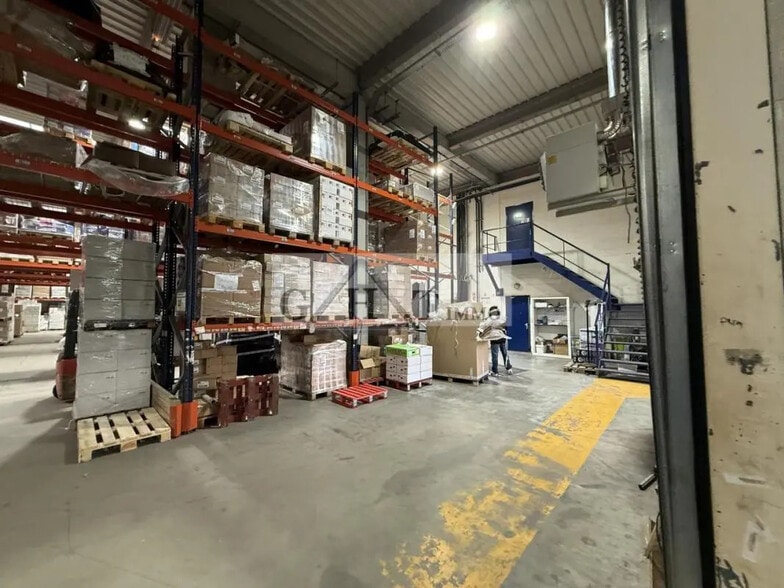 Bureau dans Villemomble à louer - Photo intérieure – Image 2 sur 15