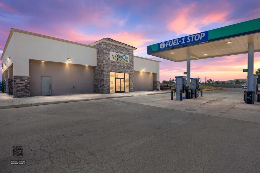 2201 S Union Ave, Bakersfield, CA à vendre - Photo de l’immeuble – Image 2 sur 23