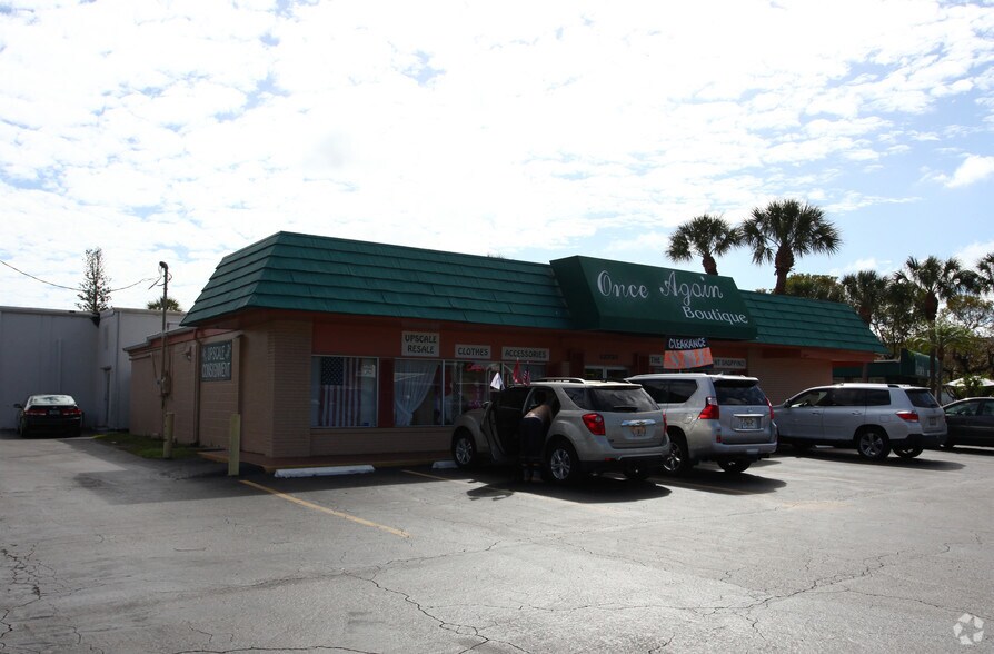 12721 McGregor Blvd, Fort Myers, FL à vendre - Photo de l’immeuble – Image 2 sur 9