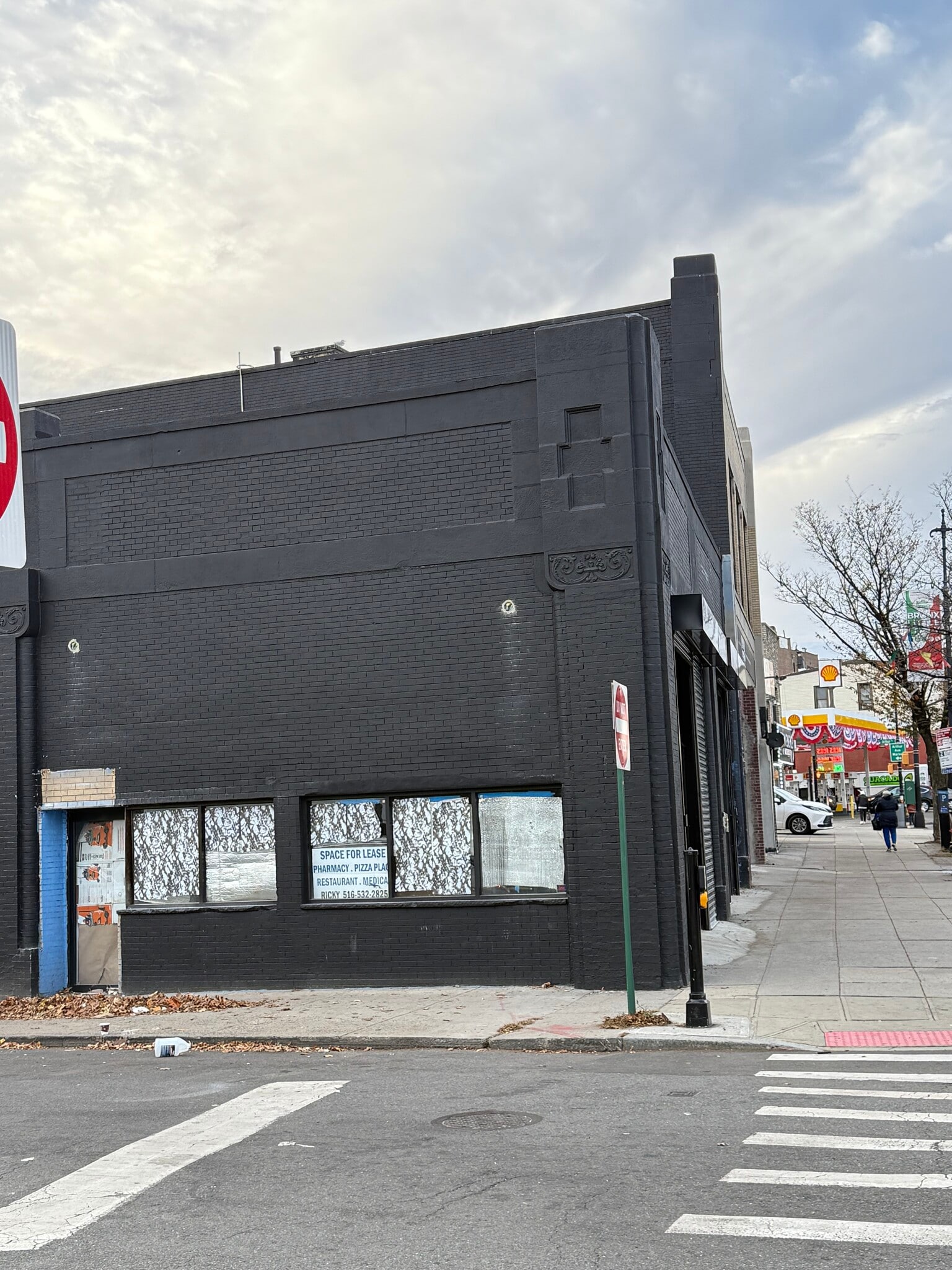 608 E Fordham Rd, Bronx, NY à louer Photo intérieure– Image 1 sur 4