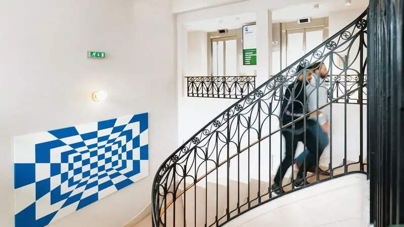 40 Rue Du Colisée, Paris à louer Photo de l’immeuble– Image 1 sur 9