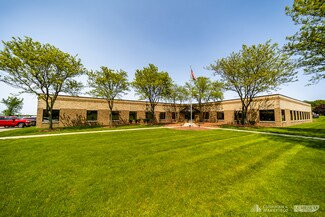 Plus de détails pour 5335 Avion Park Dr, Highland Heights, OH - Industriel/Logistique à vendre